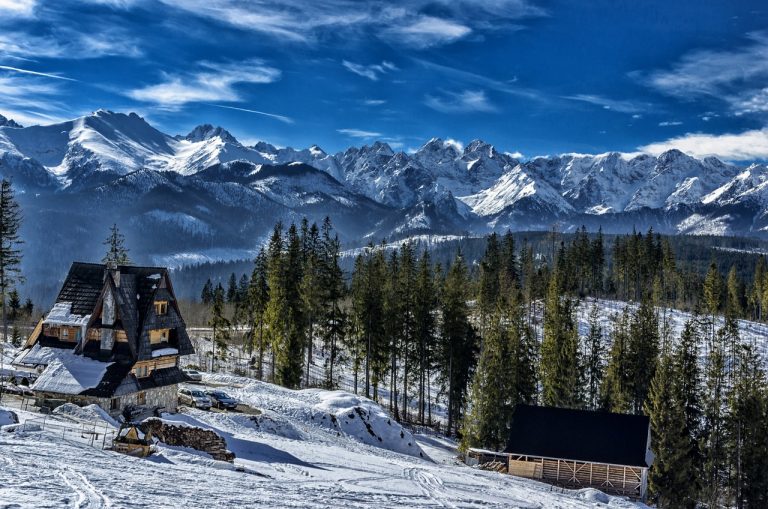 Apartamenty zakopane – jak połączyć wygodę z bliskością natury?