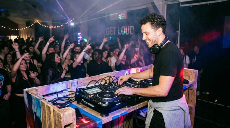 Jak wybrać idealnego dj-a na wesele w krakowie?